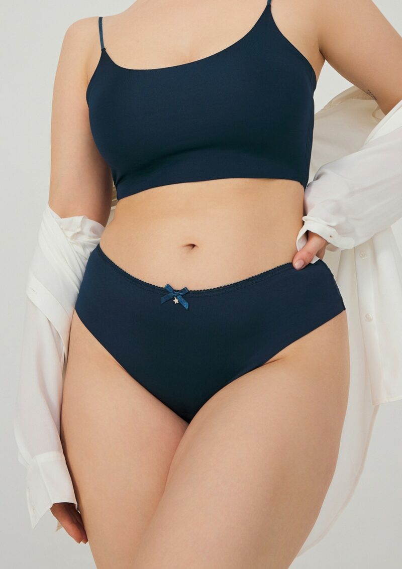 Plus size lasercut brazilian panty - imagine 16